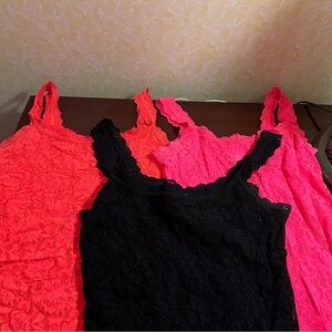 Set of EUC three Hanky Panky camis, size M
